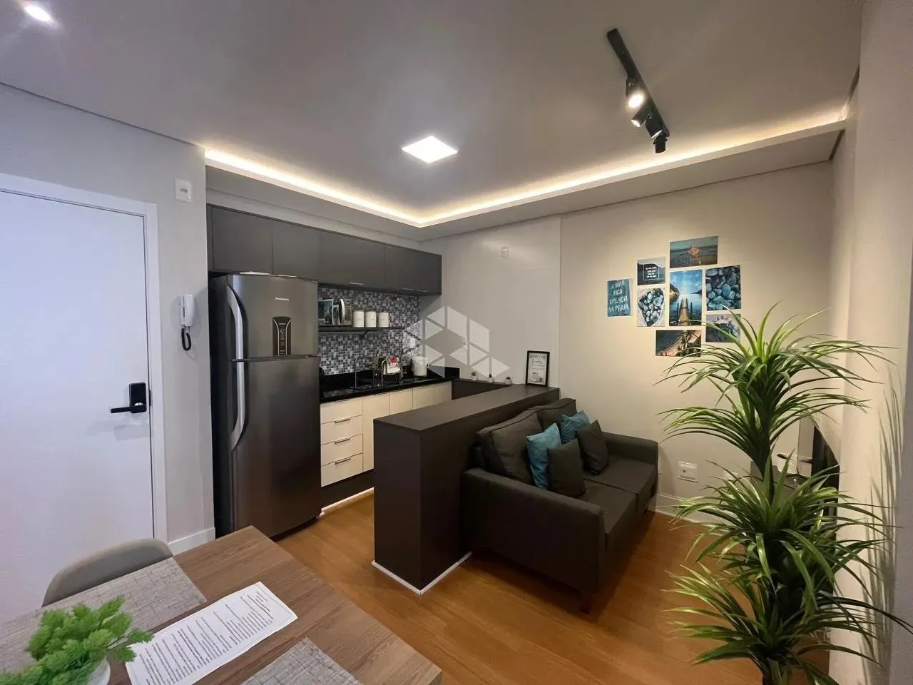 STUDIO MOBILIADO COM INFRAESTRUTURA COMPLETA NA TRINDADE FLORIANÓPOLIS