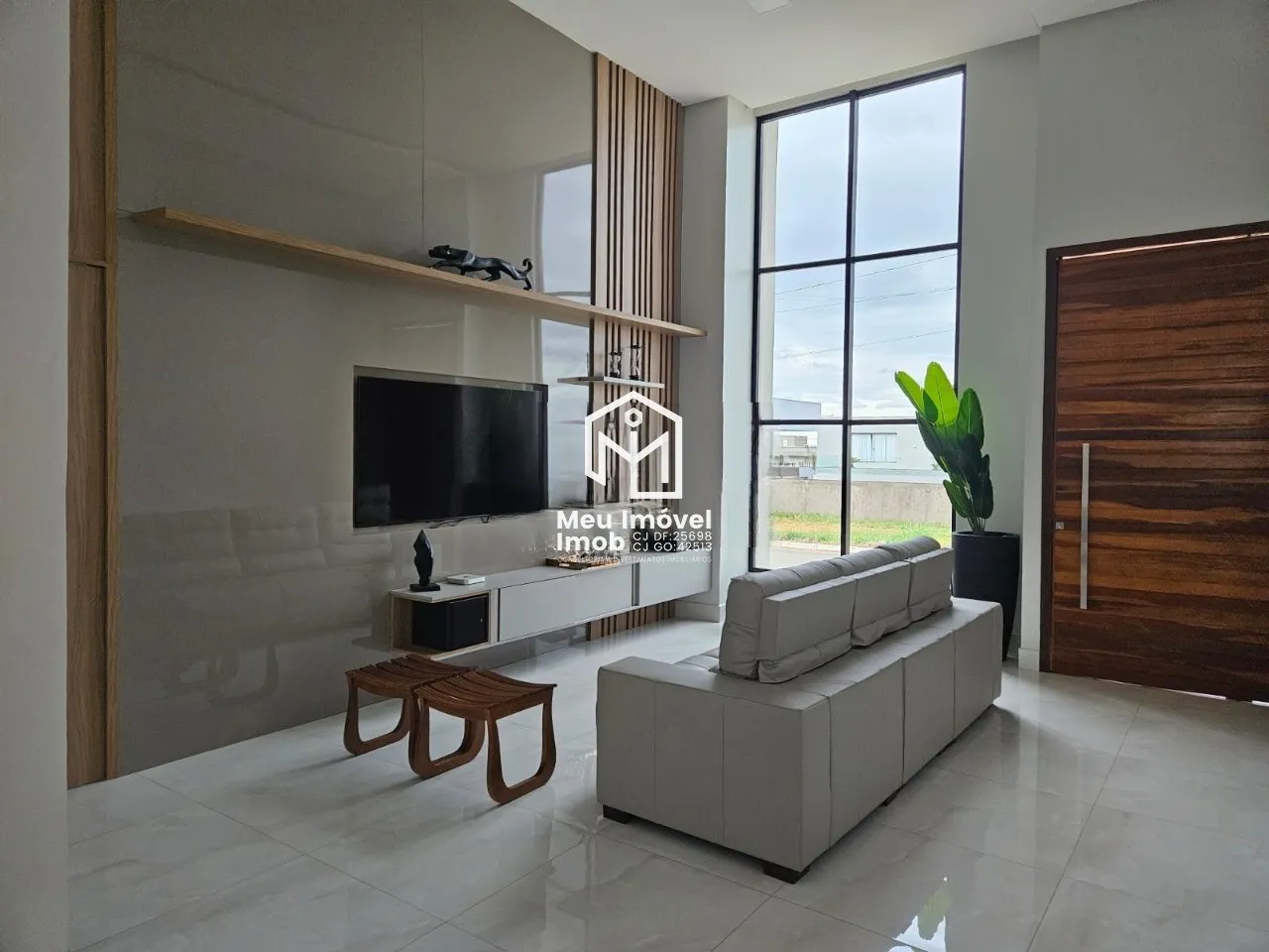 Rua 08 Le Parc Luziânia Casa 3 Suítes 4 Vagas 244m² Piscina Aquecida Pintura
