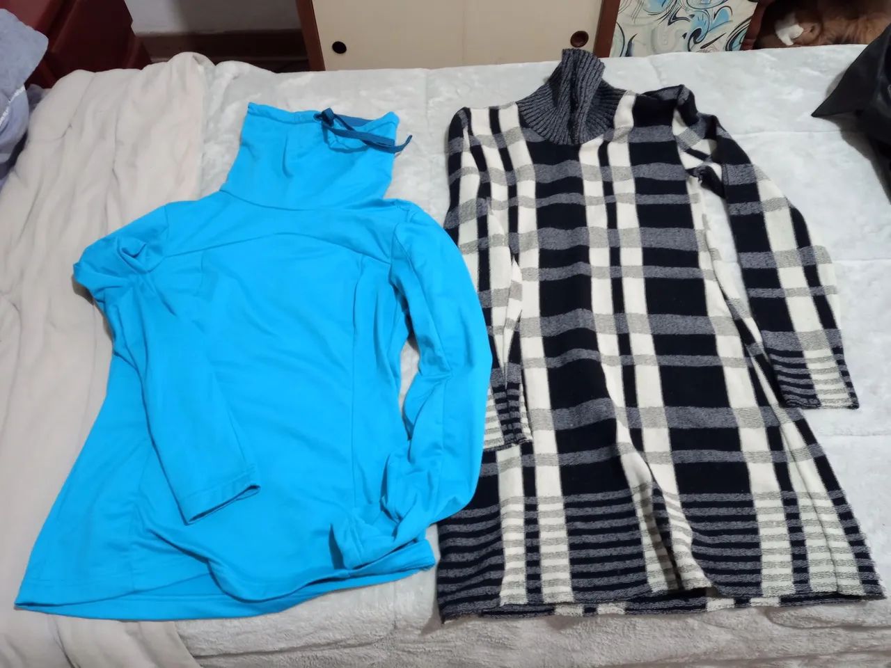 Roupas Femininas - Jaquetas e Blusa - Foto 3
