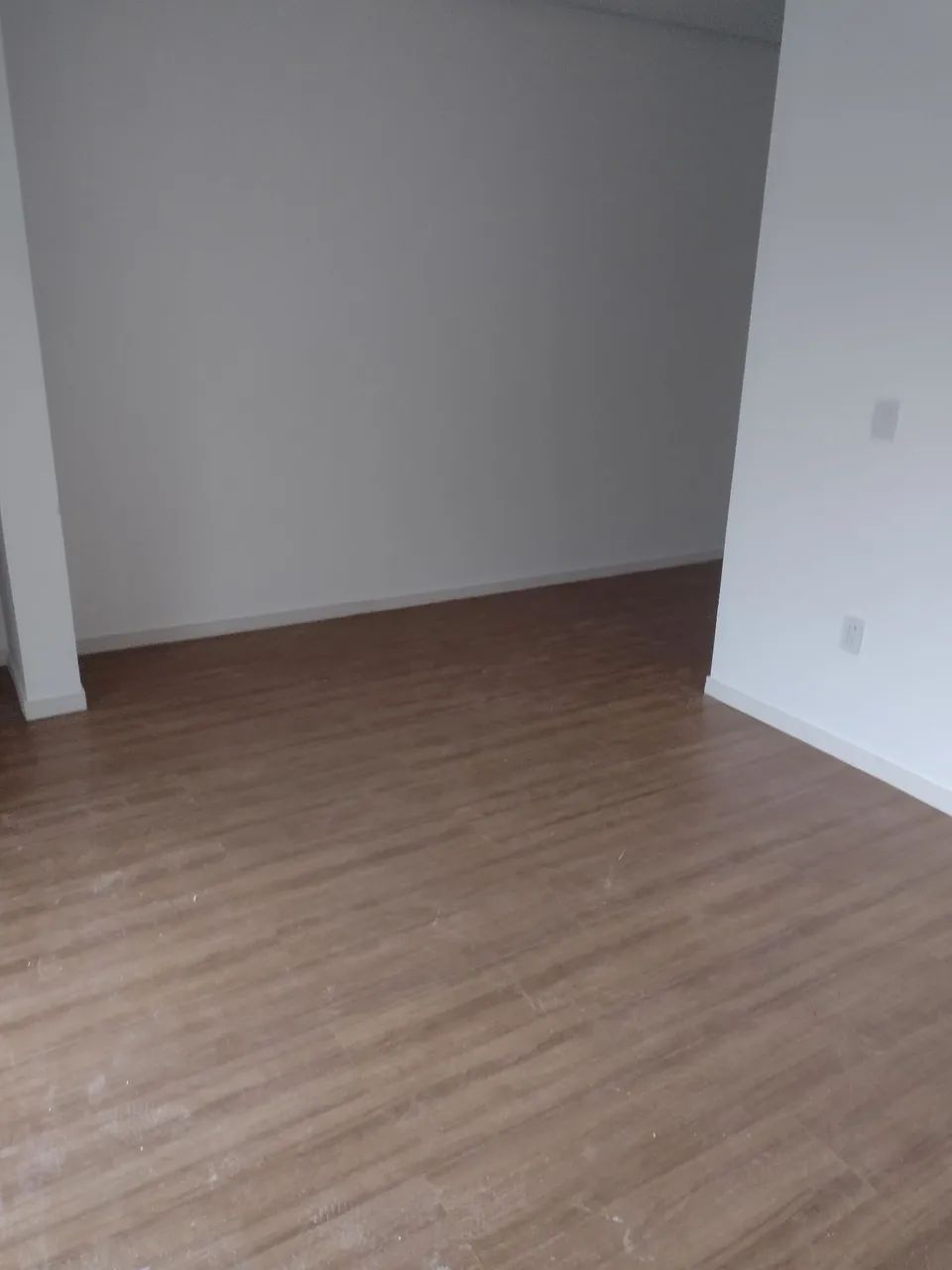 Piso Laminado para escritório/é Rodapé MDF/ Divisórias  - Foto 3