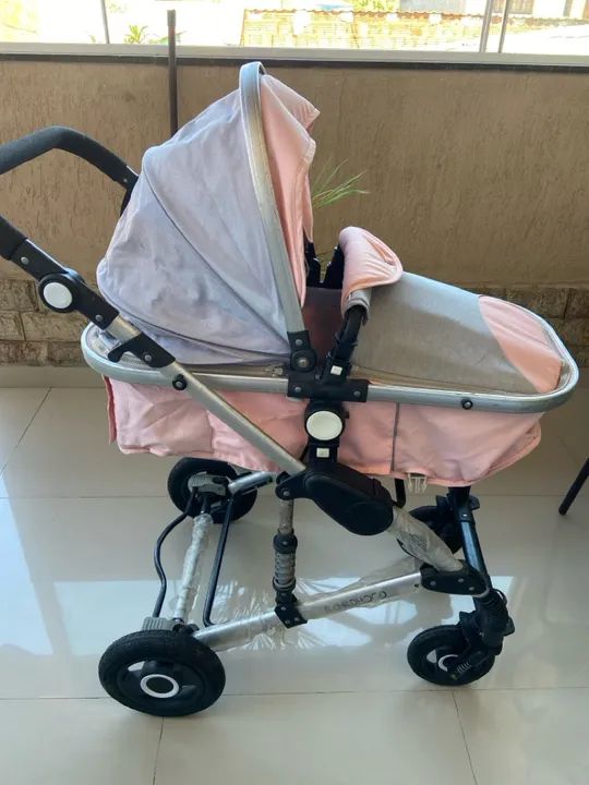 Carrinho B Childhood com bebê conforto  - Foto 3