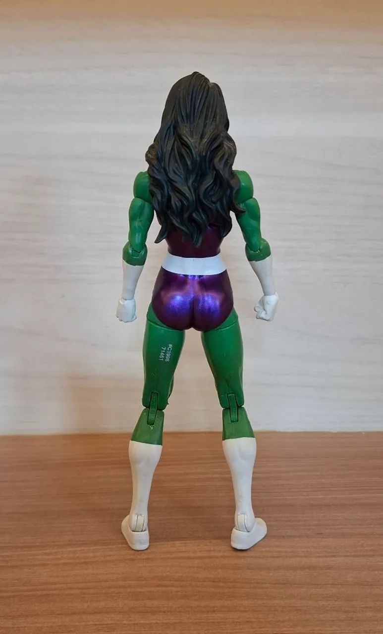 Marvel Legends 6" She Hulk A-Force Box SDCC (loose, como na foto) - Foto 2