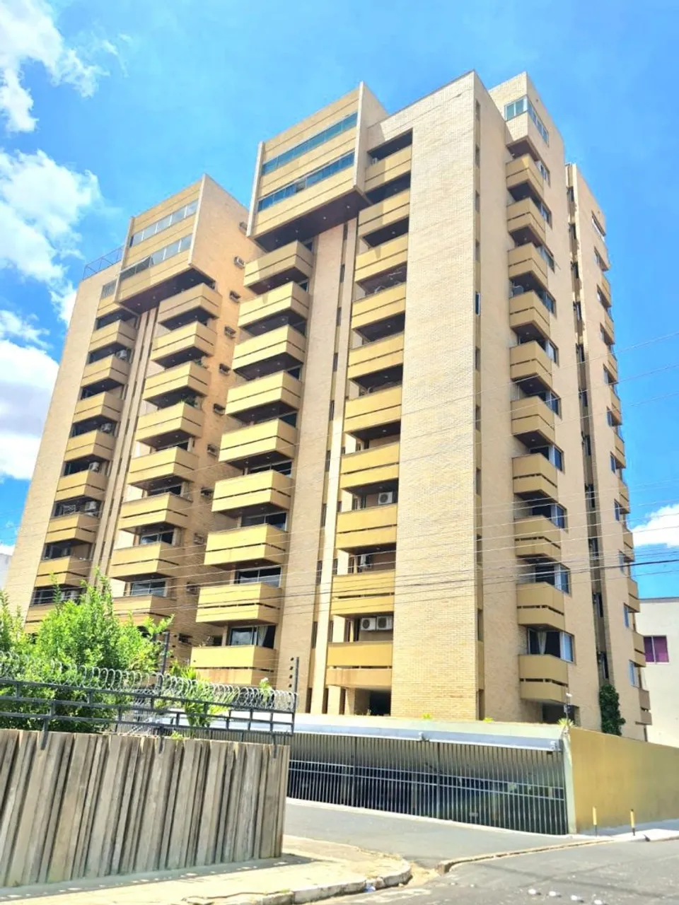 Apartamento a venda Edifício Raimundo Portela