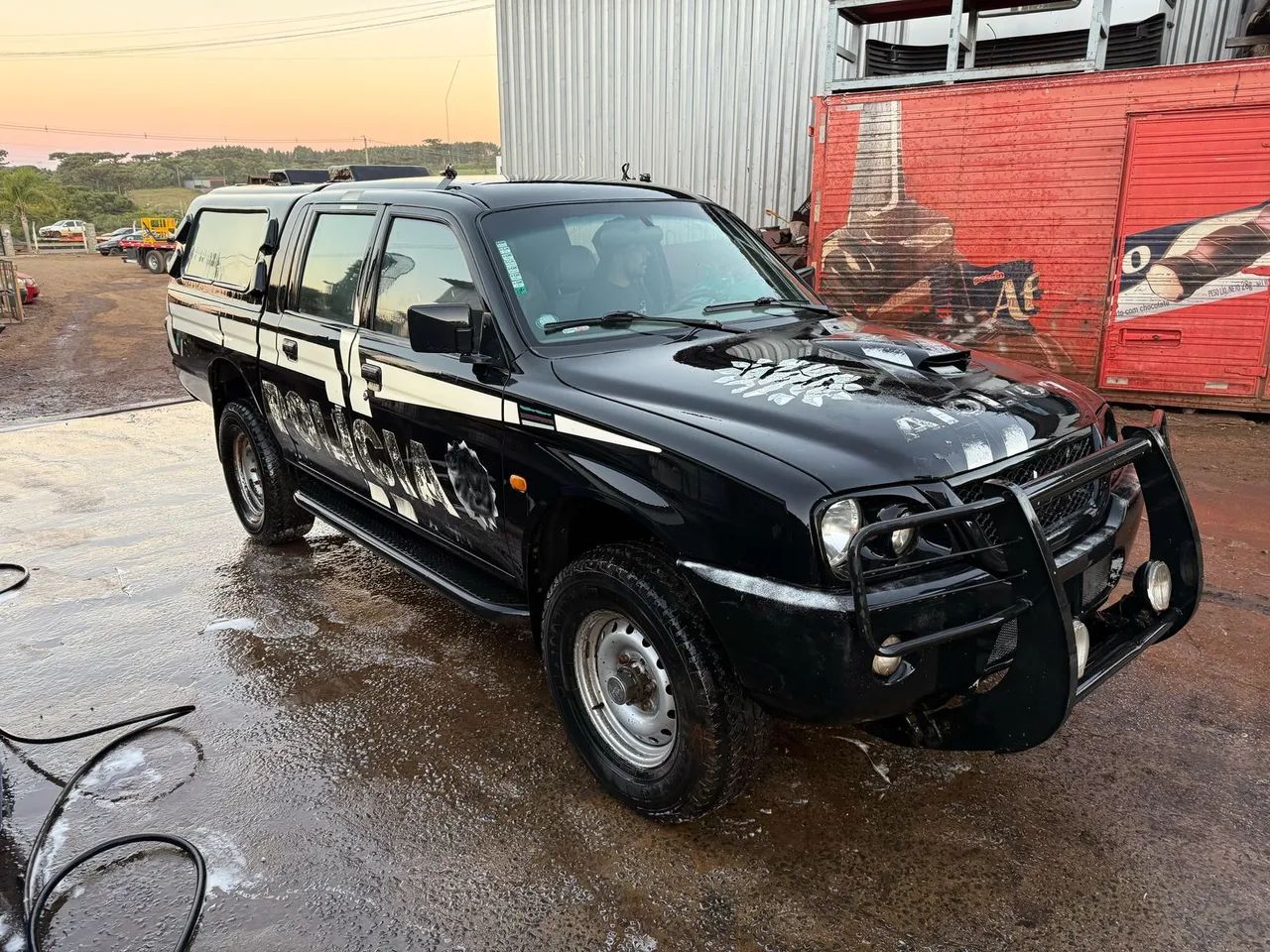 Sucata Mitsubishi L200 Triton 4x4 08/09 para retirada de peças 