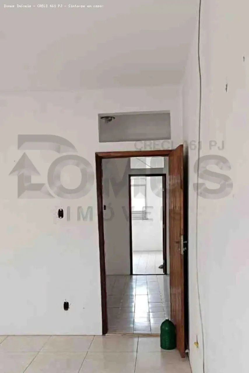 Casa no Bairro São José com 5 Quartos.