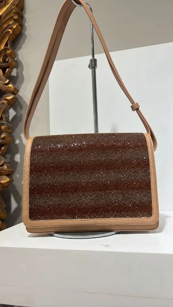 Vendo bolsa nova toda em couro Carmen Steffens 