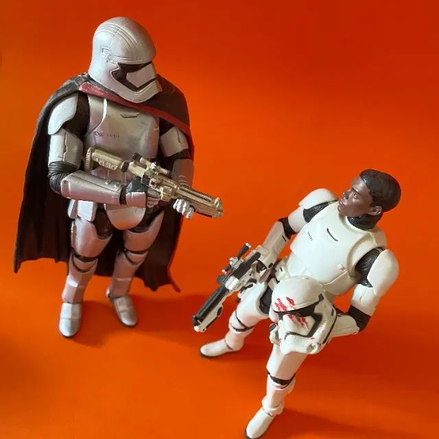 Star Wars Black Series Phasma & Finn - force awakens