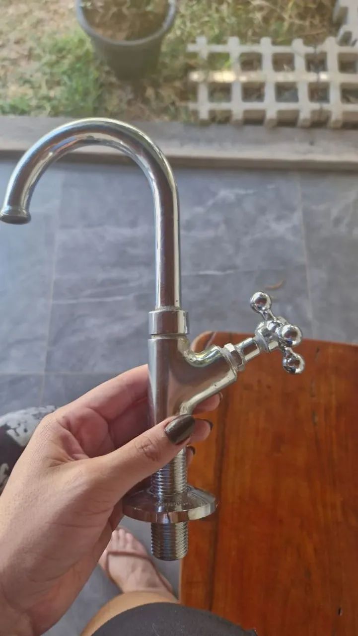 Faucets64750513295105121