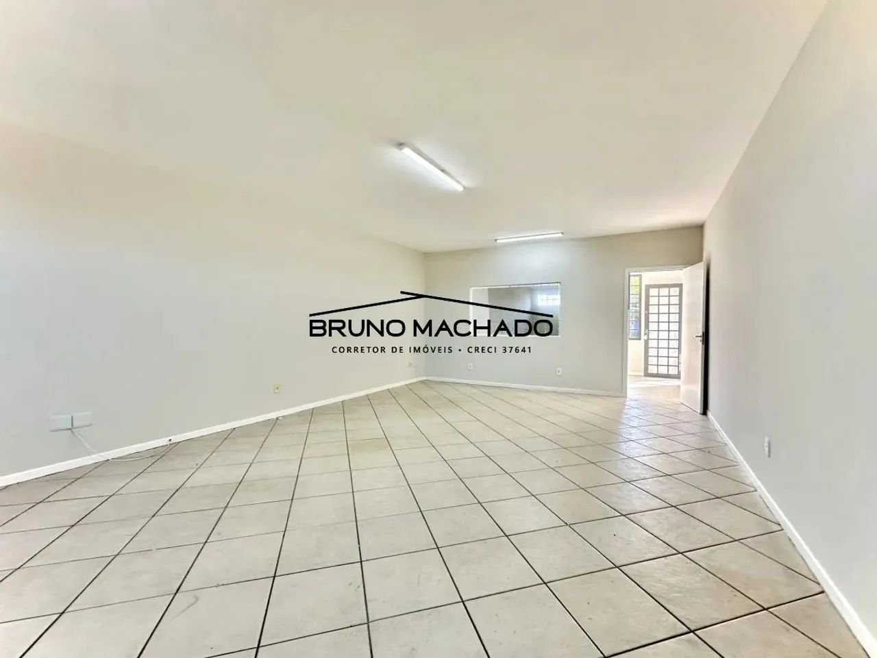 Sala Comercial para Venda em Curitiba, Santa Cândida, 1 banheiro, 3 vagas - Foto 6