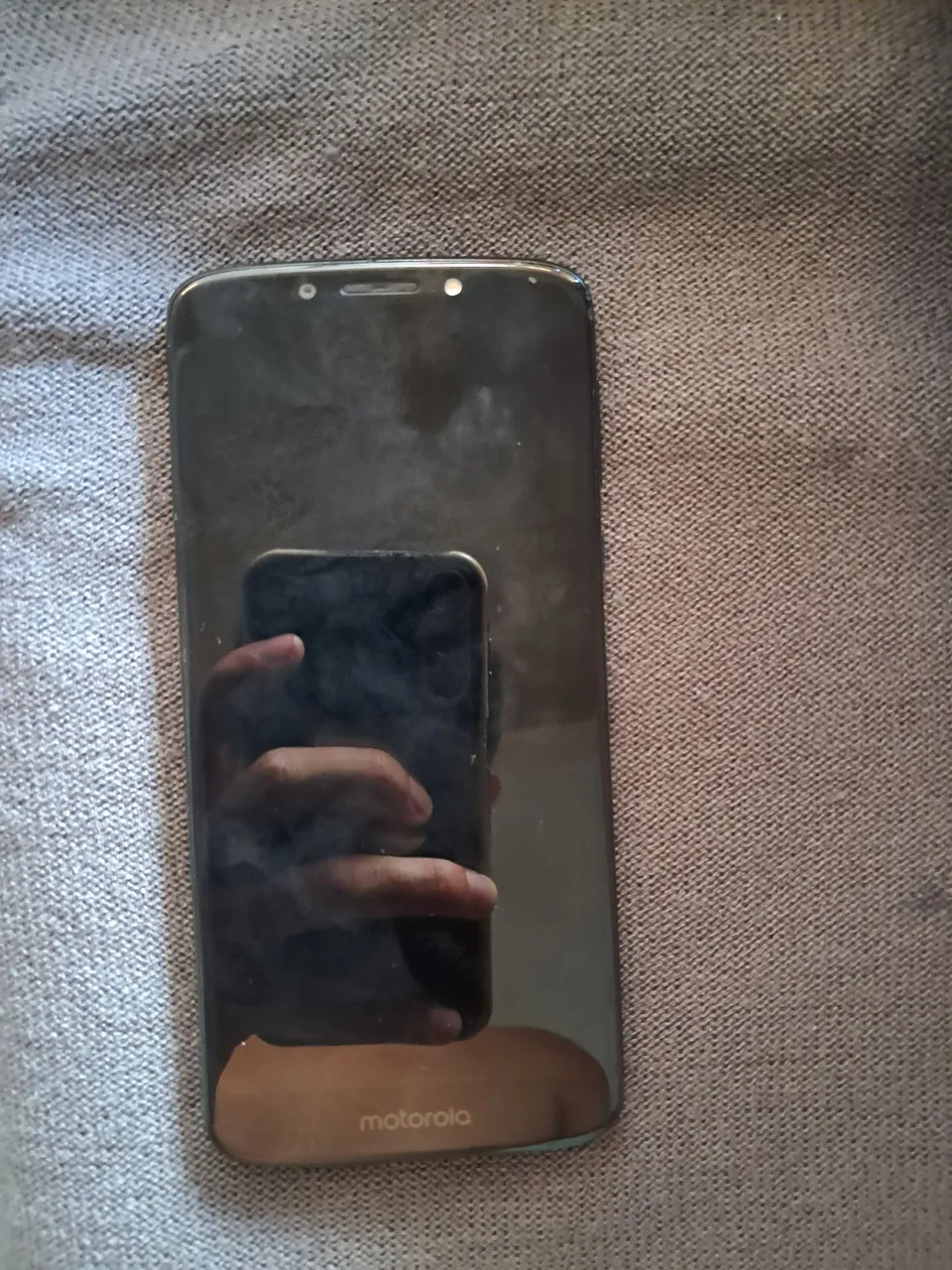 Motorola G6 play com dificuldade para carregar