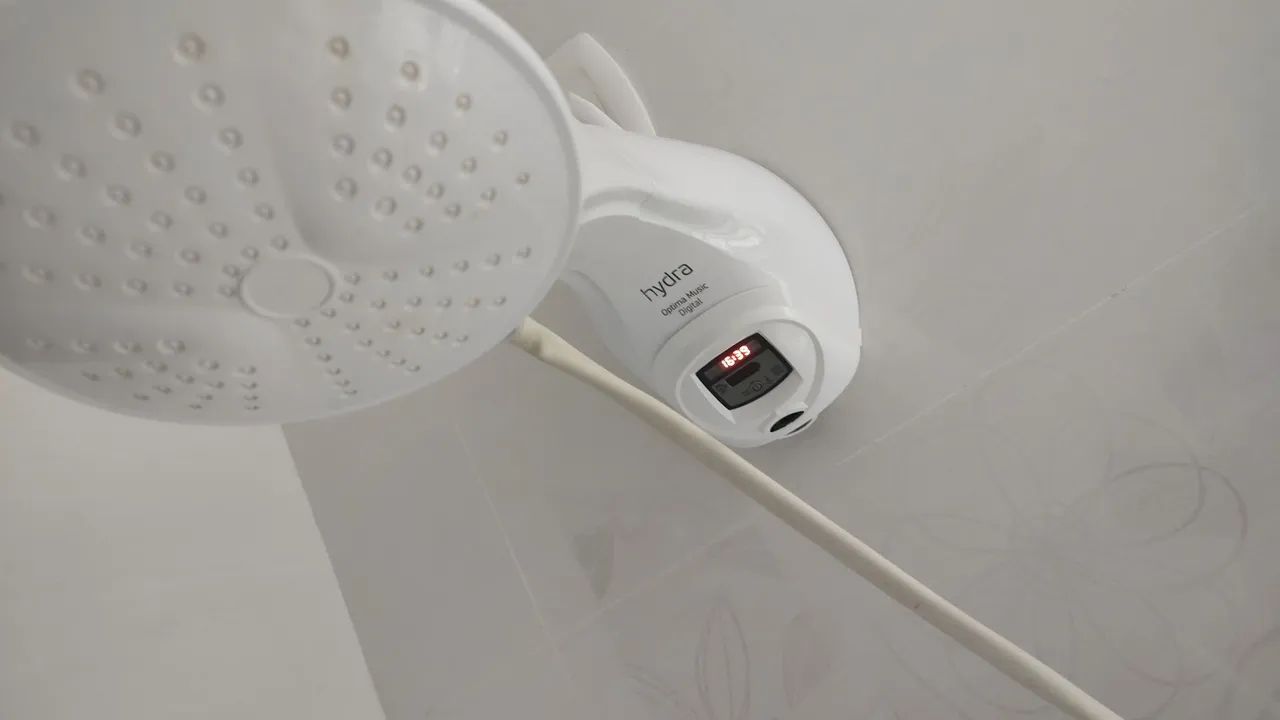 Oportunidade!!!! Chuveiro Optima Music Digital Hydra 220v 7700w - Novo - Foto 3