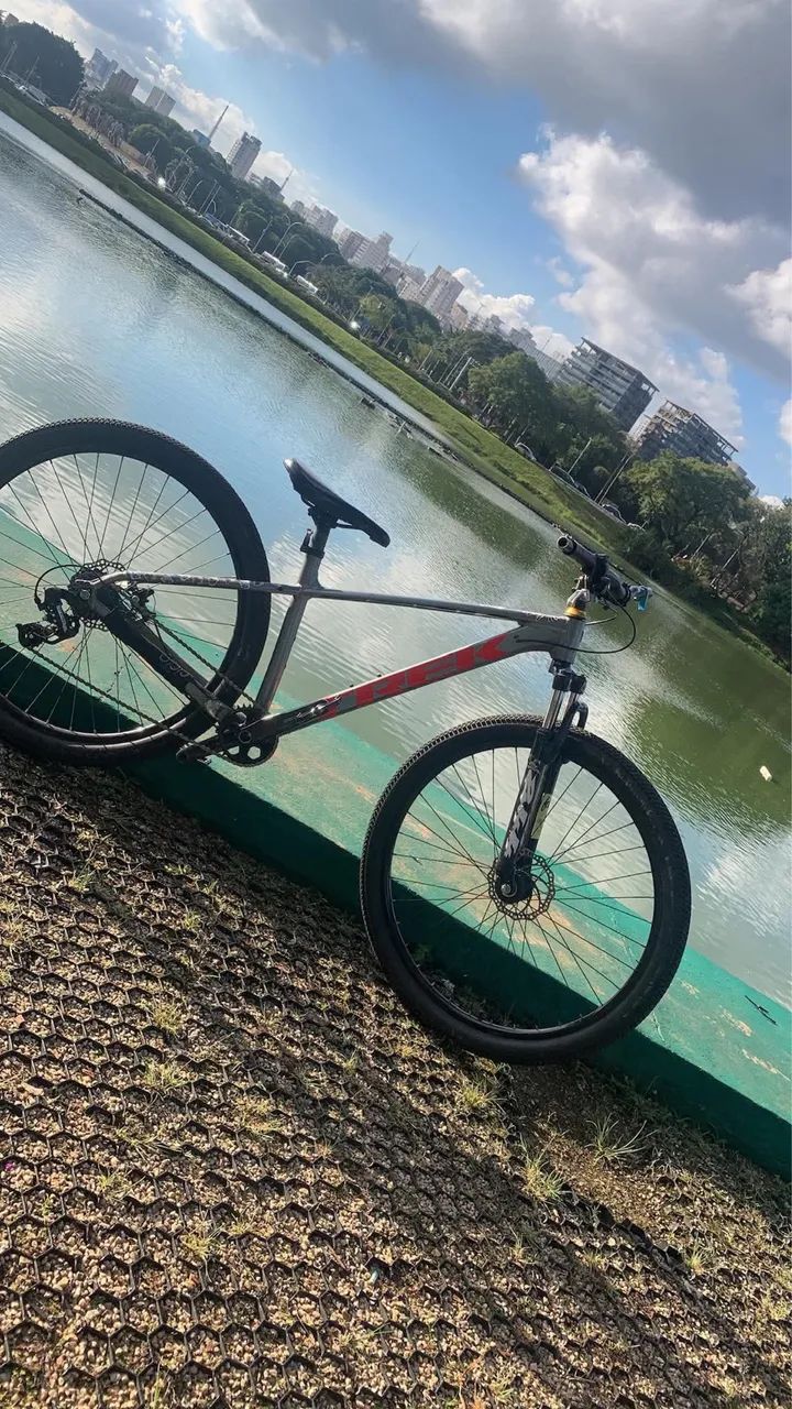 Bicicleta aro 29 Trek merlin 4