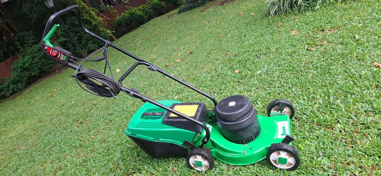 Cortador de grama eletrico trapp 1800w mc 40l com recolhedor 