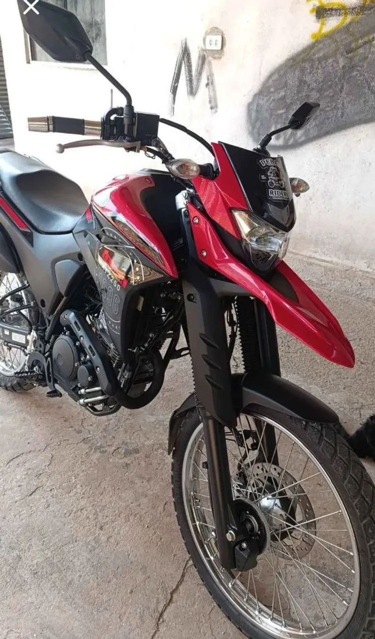 Moto XTZ Lander