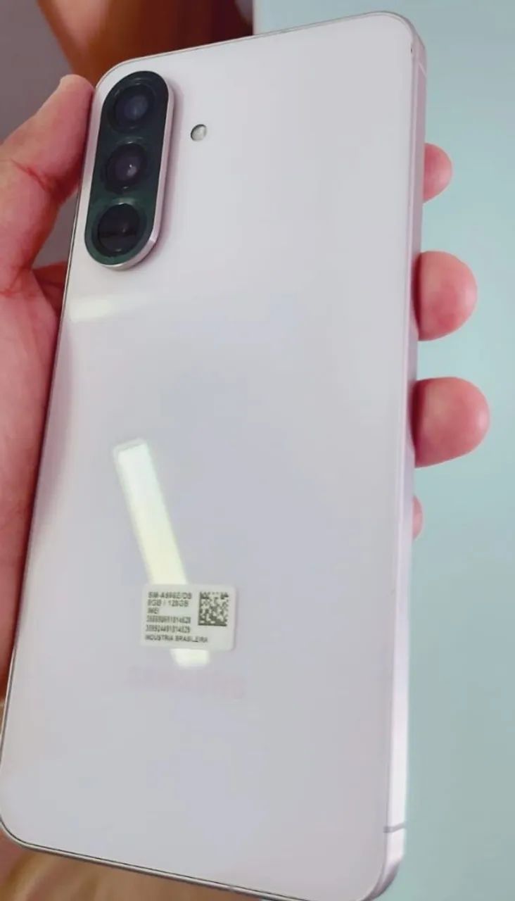 Celular a56 - Foto 2