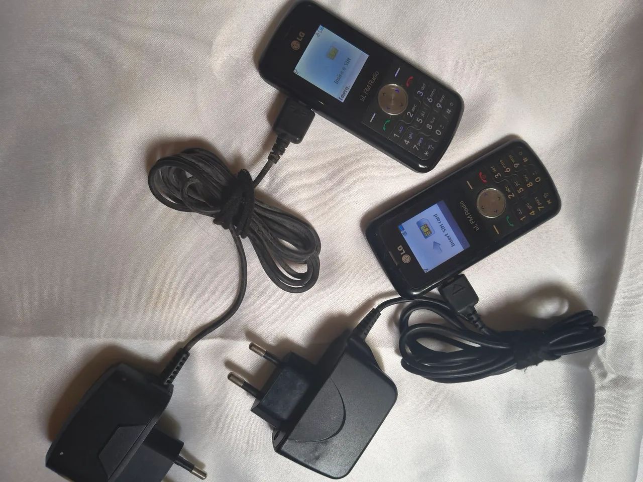 Celular LG analógico - 2 unidades - Foto 2