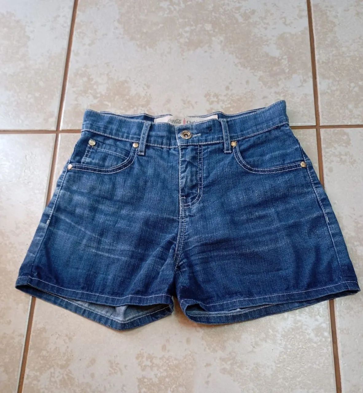 Shorts Coca Cola jeans feminino tamanho 36 - Foto 2