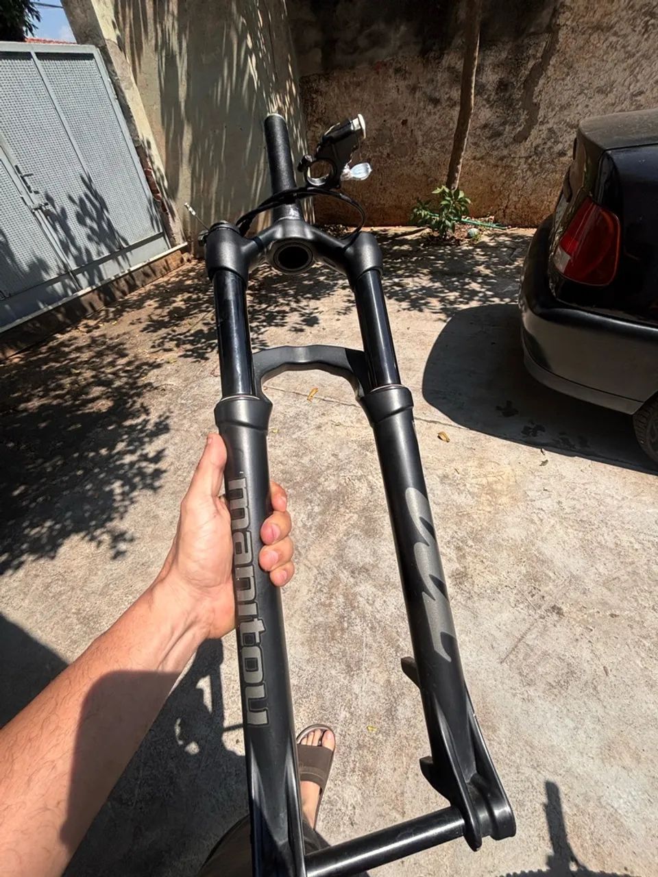 Suspensão Manitou Manchete boost 