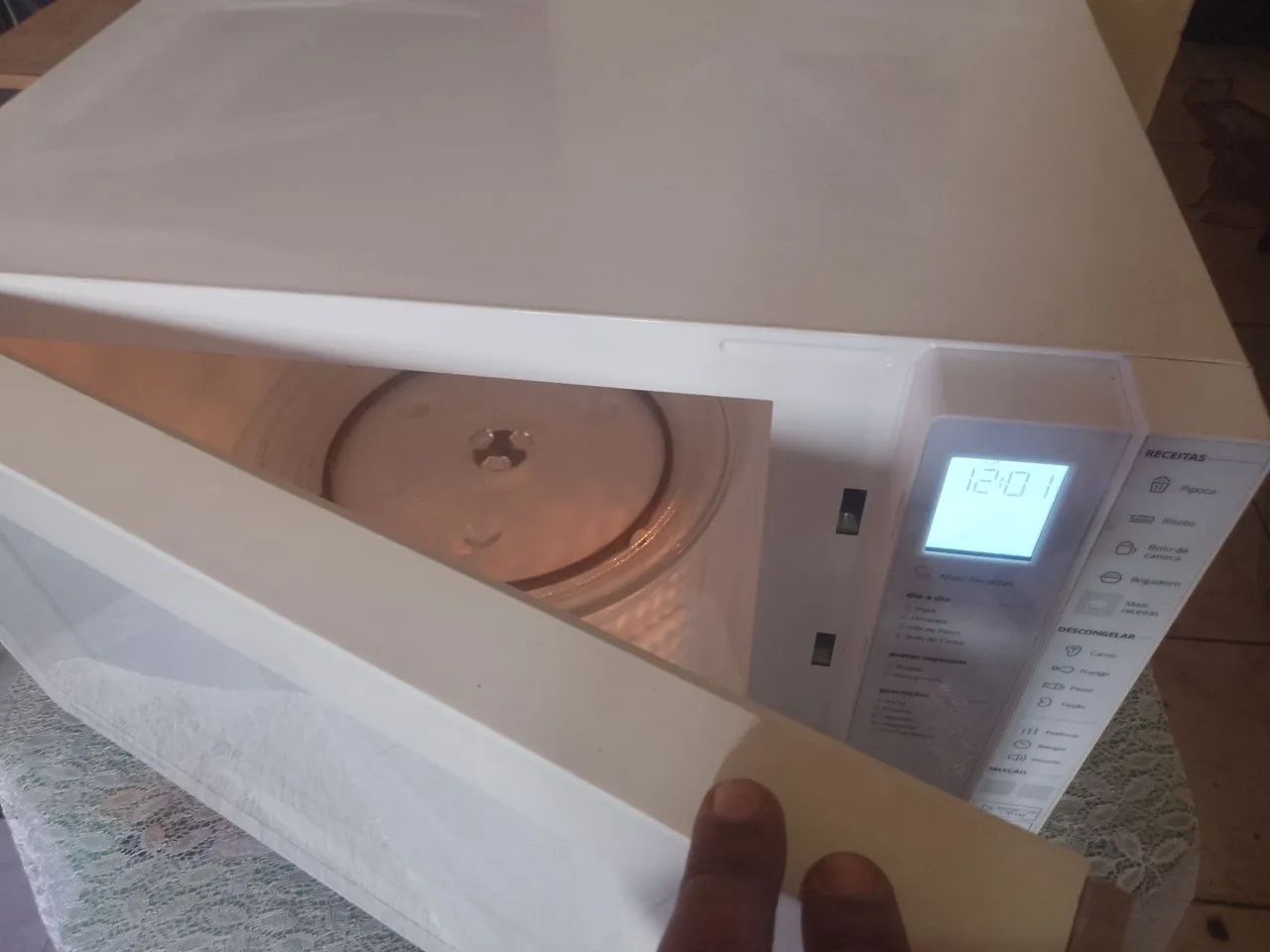 Microondas Brastemp de 32 litros  - Foto 5