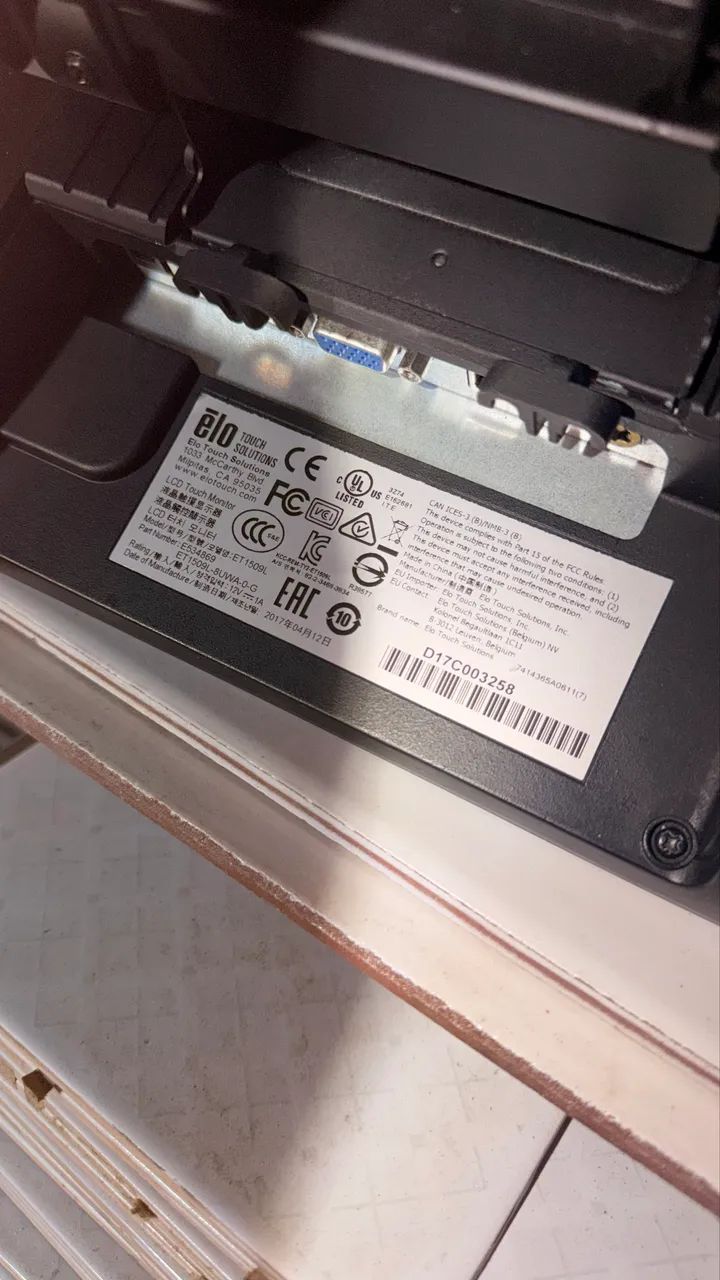 monitor touchscreen Elo Touch Solutions ET1509L, de 15 polegadas,  - Foto 2
