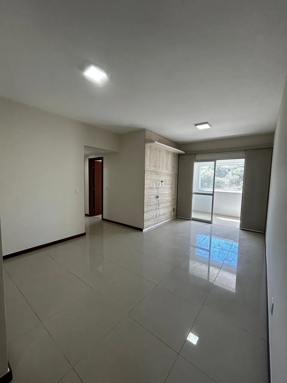 APARTAMENTO 3/4 COM SUÍTE E VARANDA NO MELHOR DO STIEP 