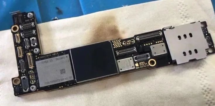 Placa iphone 12