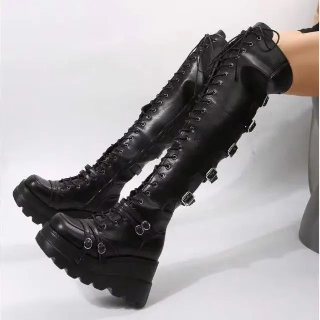 Bota gótica plataforma