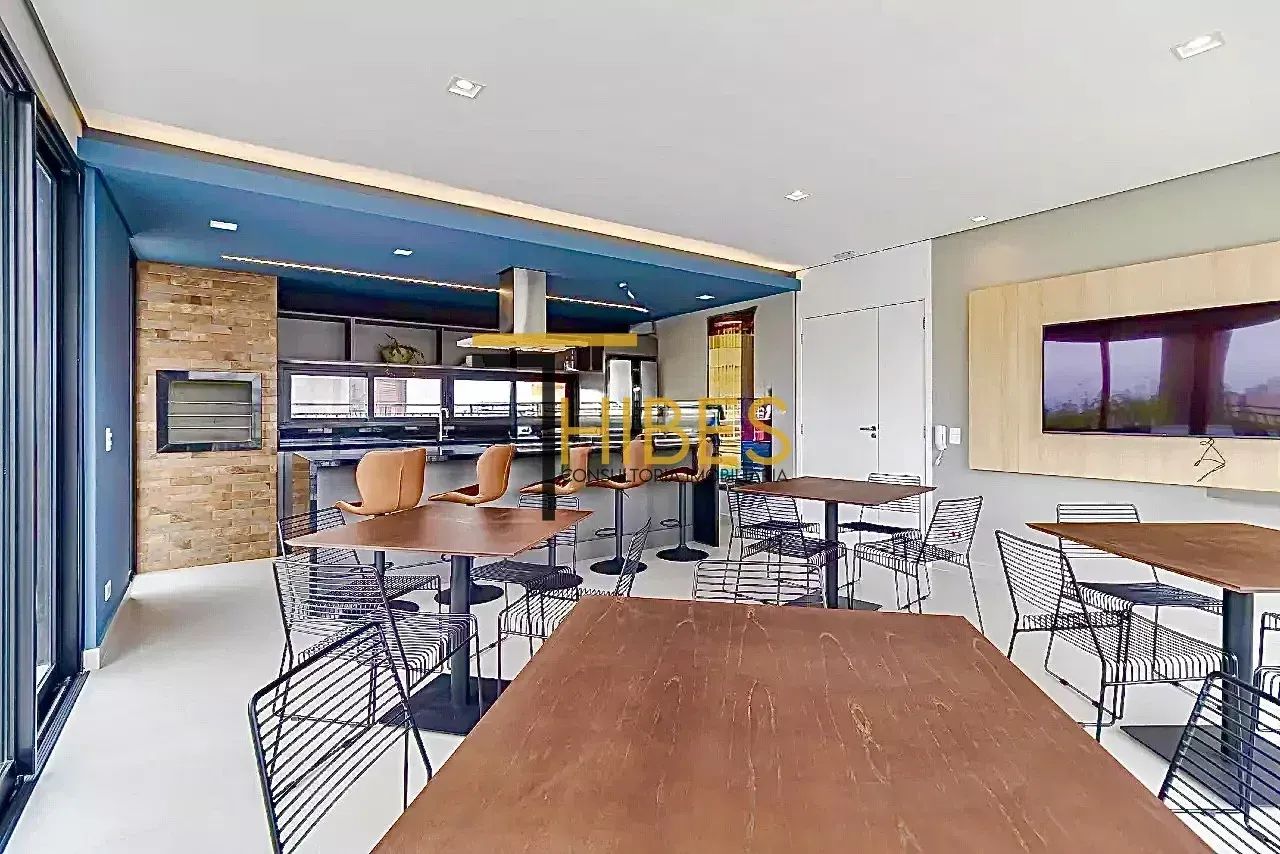 Apartamento Studio, centro, 21 m² privativos, mobiliado com Sacada. - Foto 3