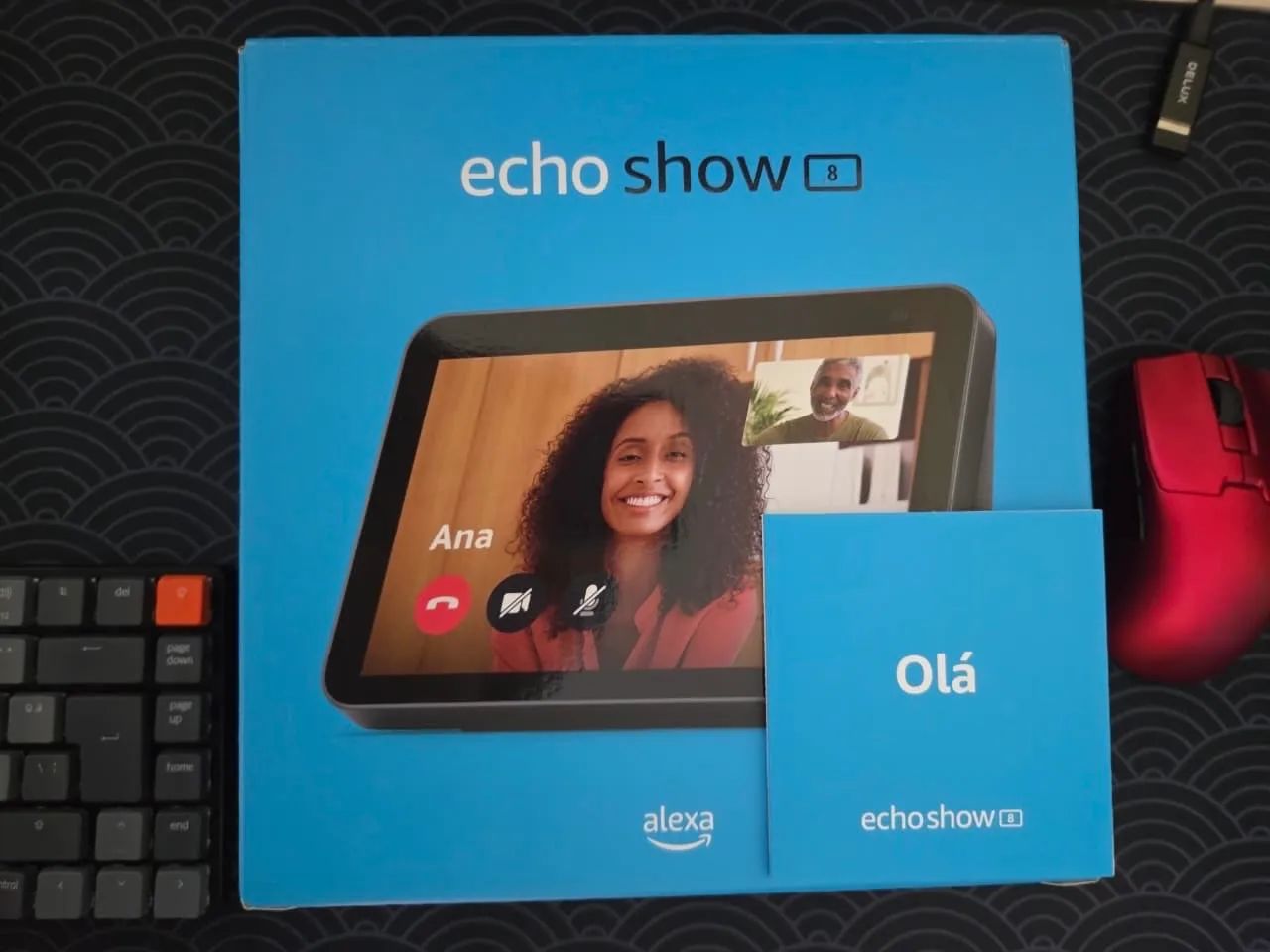 Amazon Echo Show 8 Gen 2 (2º GERAÇÃO)Alexa Assistente pessoal Inteligência artificial 