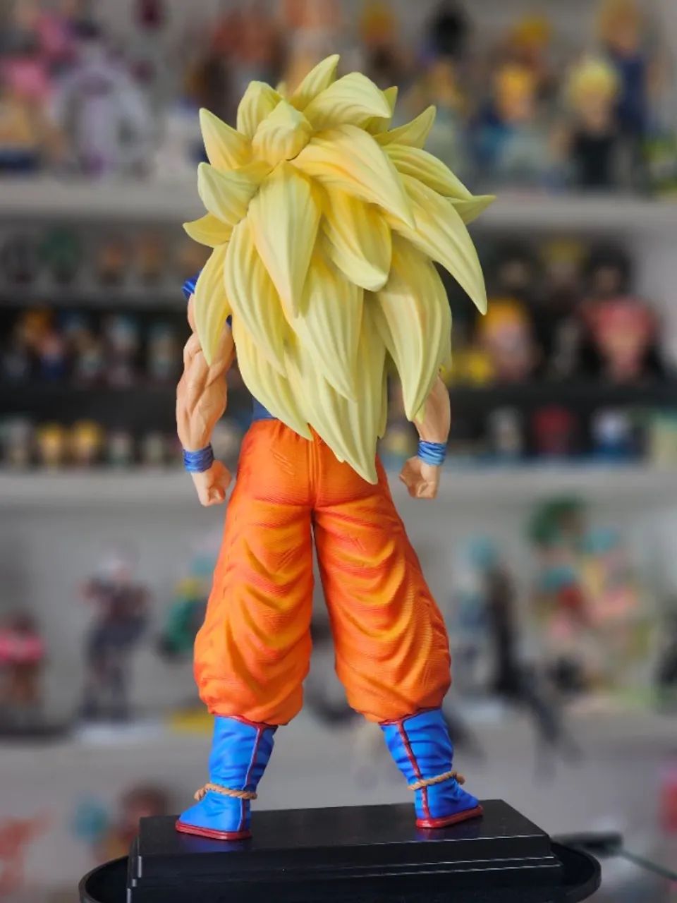 ACTION FIGURE- Goku Super Saiyajin 3 - Foto 3