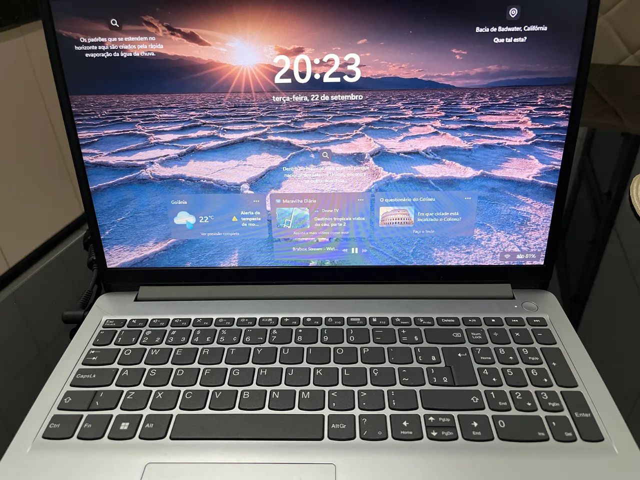 Notebook  - Foto 2