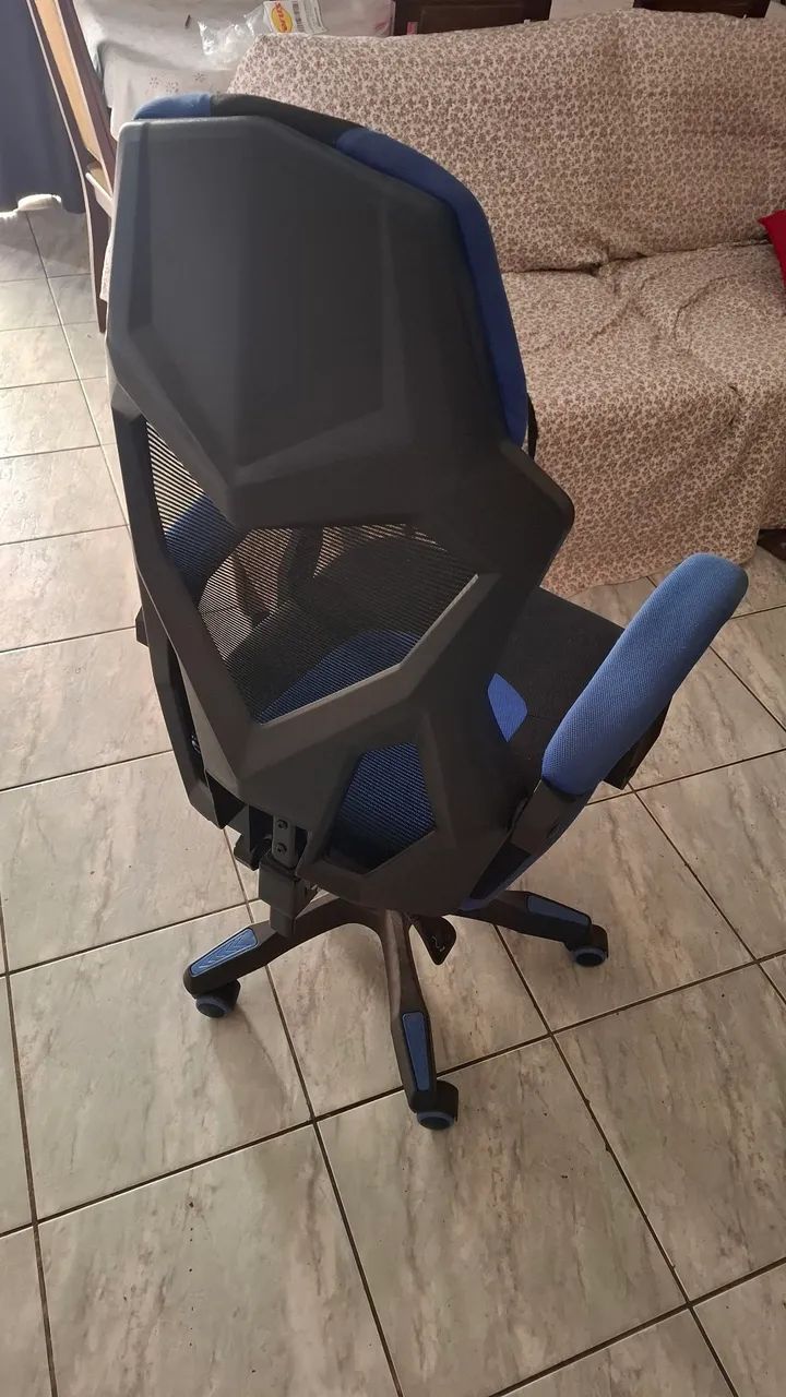 Cadeira ergonômica azul - Foto 3