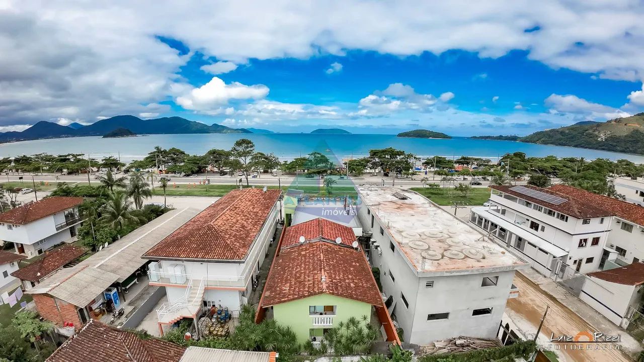 Prédio com 4 quartos, Praia da Maranduba, Ubatuba - R$ 2 mi, Cod: 2355