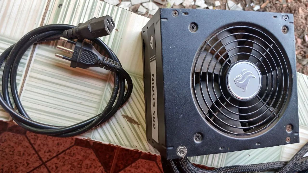 Fonte pichau de 500w da nidus,funcionando perfeitamente  - Foto 3
