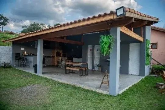 Imóvel para venda tem 100 metros quadrados com 2 quartos