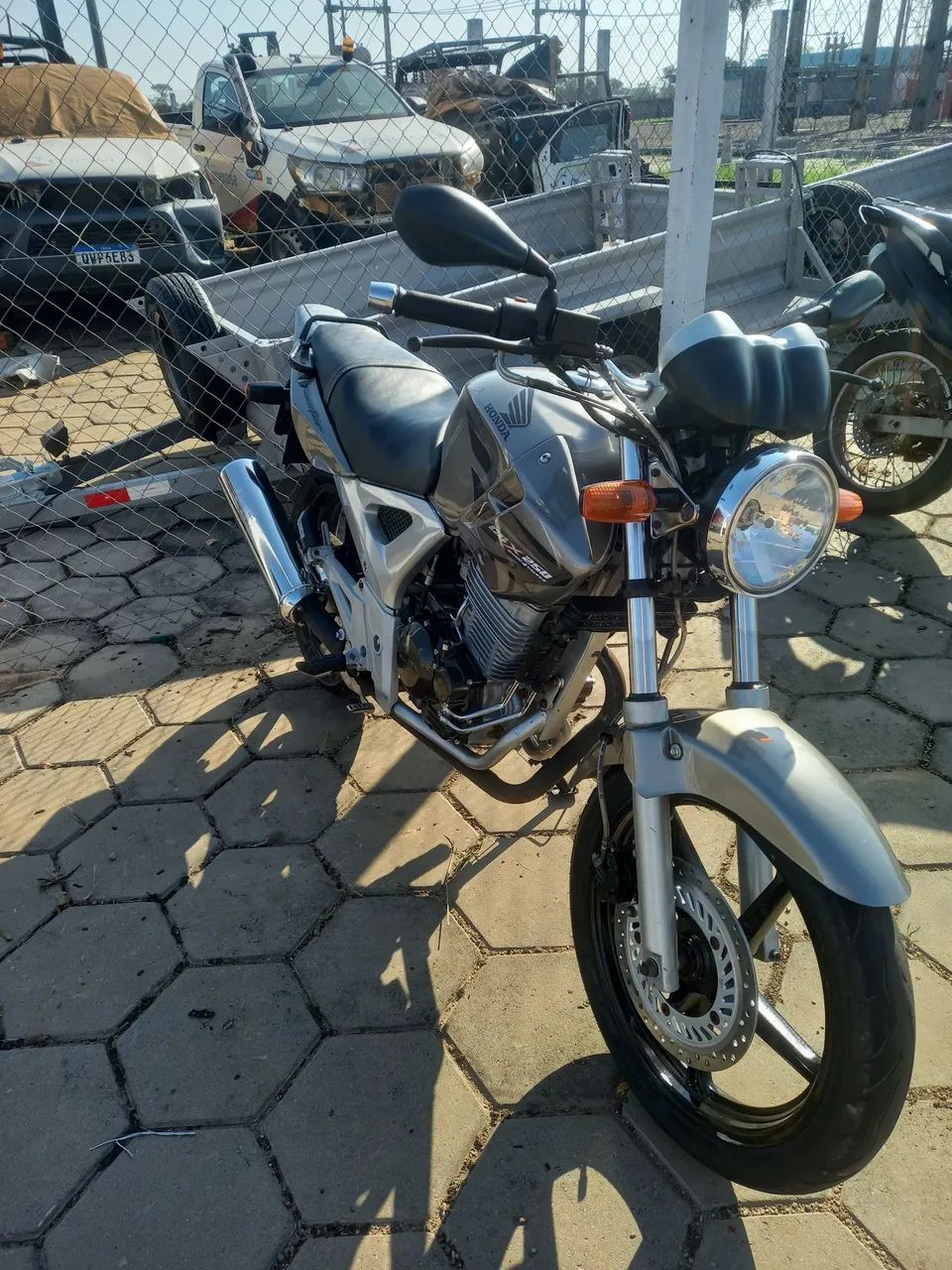 Cbx250 carburada raridade  - Foto 3