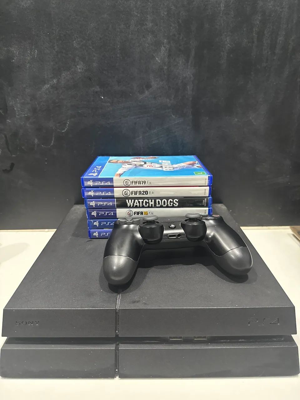 PS4 único dono + 6 jogos + controle