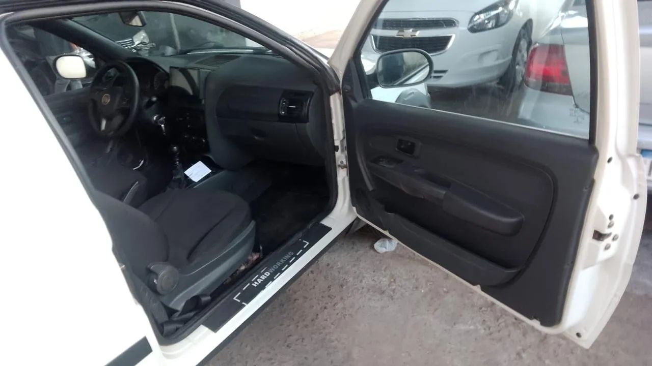 Fiat Strada Working Hard 1.4 Fire Flex 8V CS 2018 - Foto 2