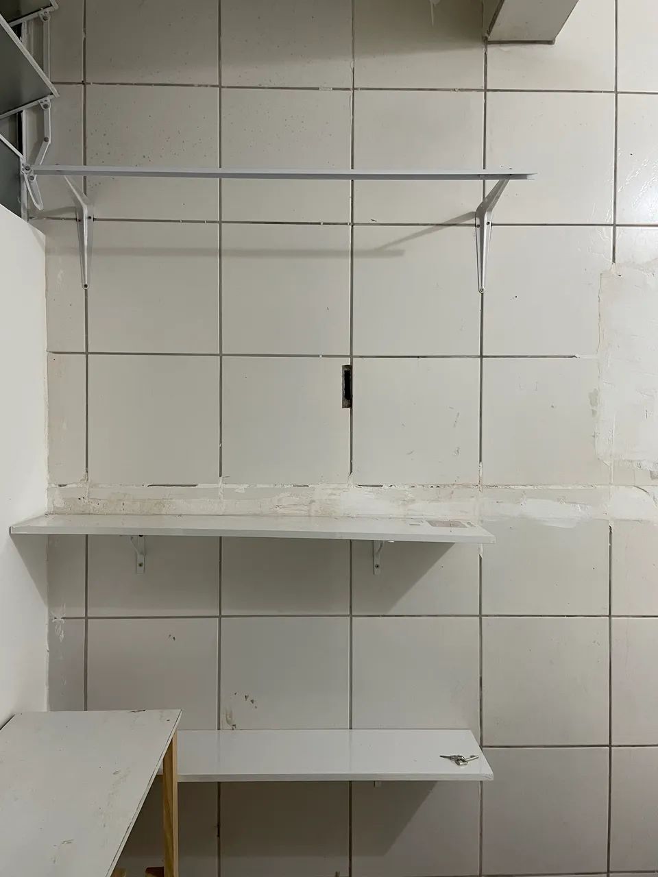 Alugo quartos, com casa mobiliada. 500 reais  - Foto 4