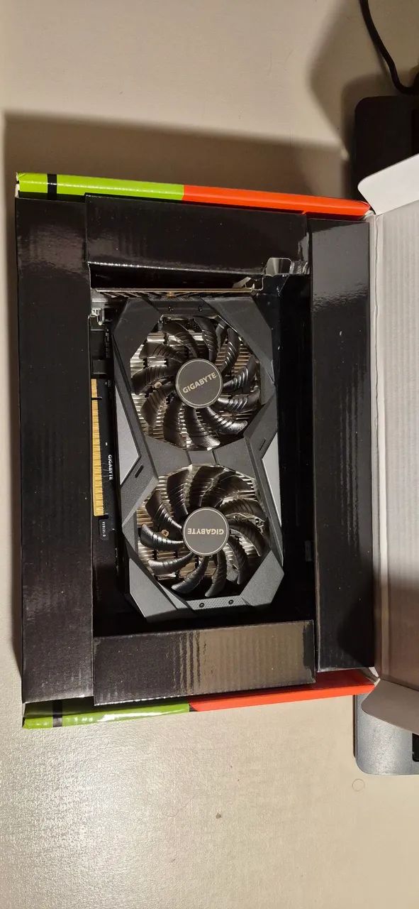 GeForce GTX 1650 WINDFORCE OC 4G - Foto 2