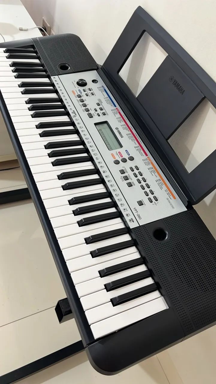 Teclado Yamaha PSR E263 / YPT 260 - Foto 4