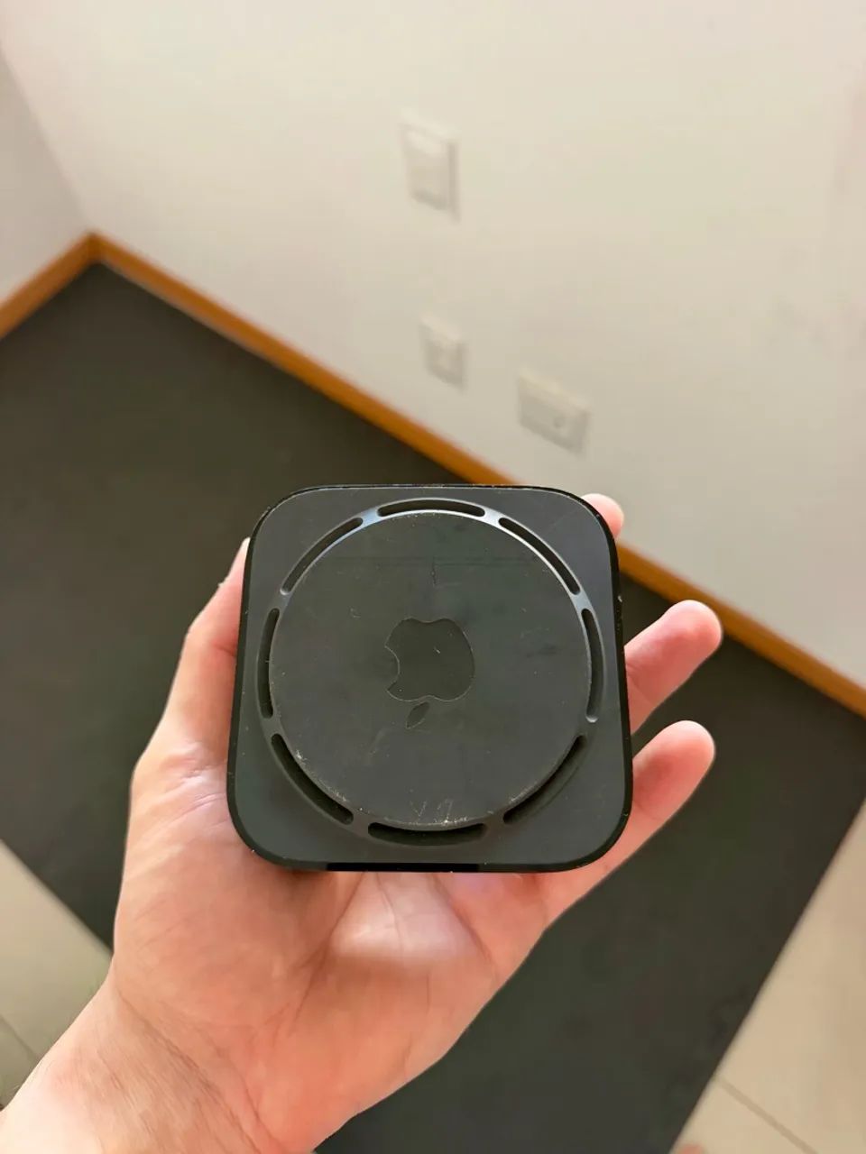 Apple Tv 4K 1 Geração 32GB SEM Controle - Dispositivos de