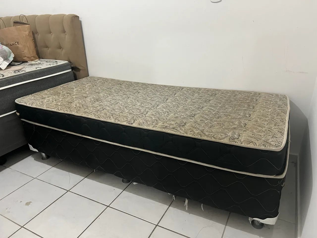 VENDO CAMA DE SOLTEIRO 