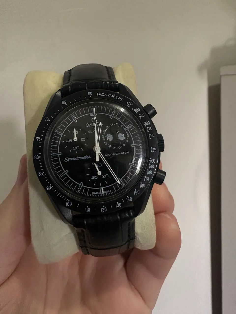 Swatch Omega Moonswatch Snoopy preto