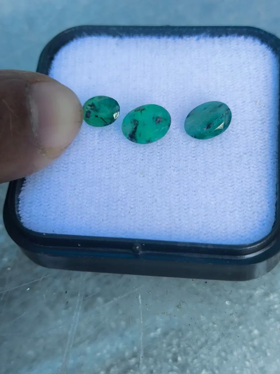 Conjunto com 3 esmeralda 2.5 ct - Foto 3