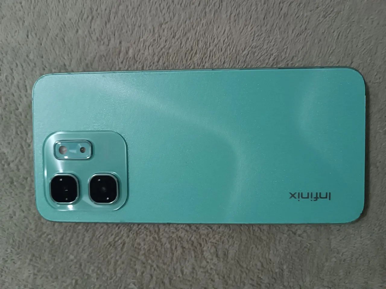 Infinix Hot 50i LEIA 