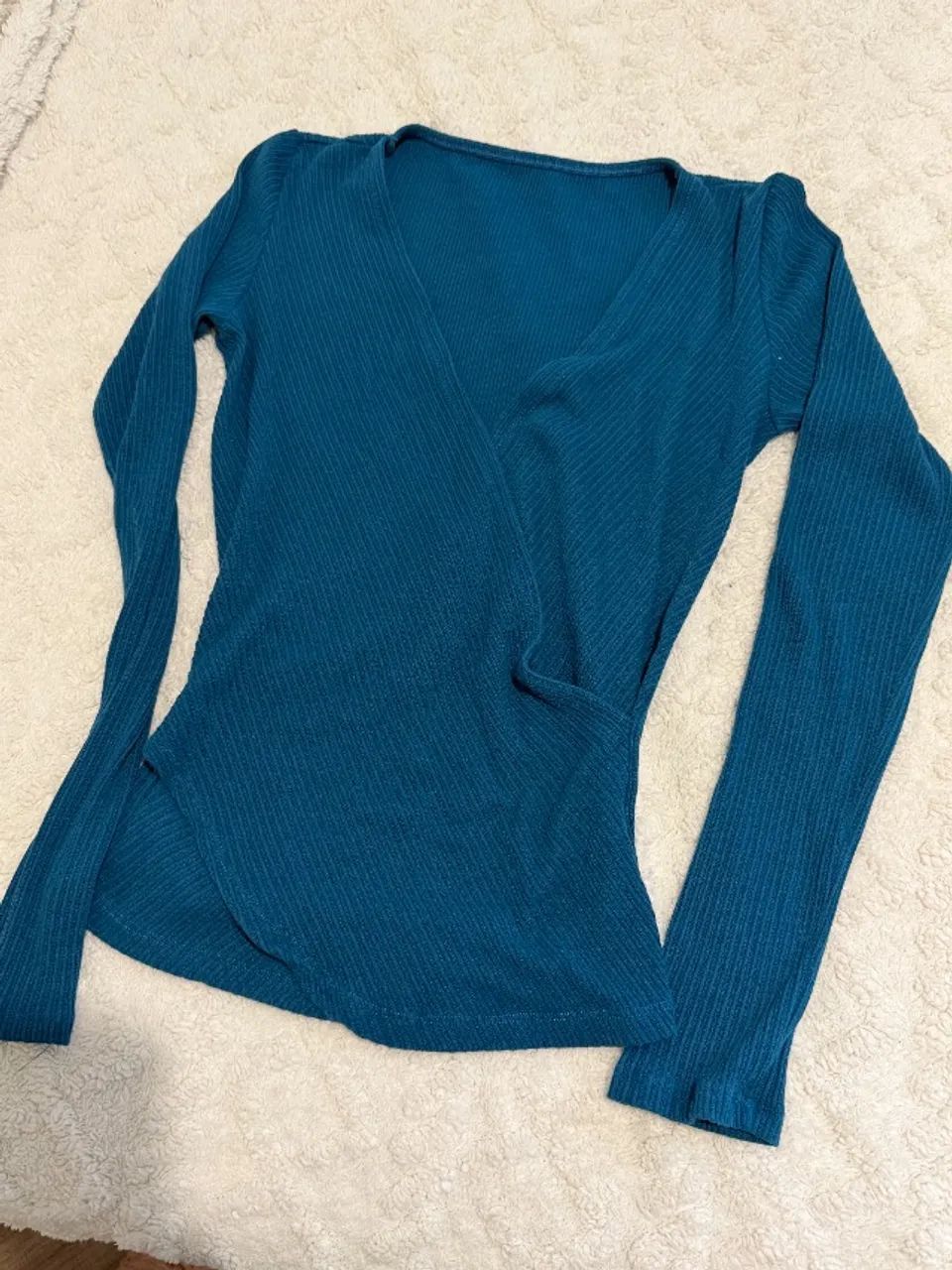 Blusa canelada manga longa tamanho M