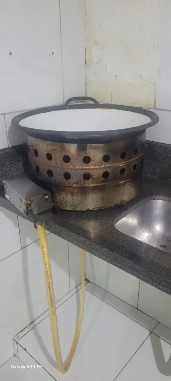 FRITADEIRA A GAS, COM DOIS TACHOS - Foto 3
