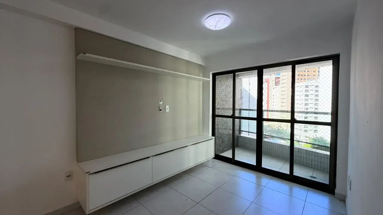 Edf. Plaza Royale. Completo 2 Quartos 51m² com Varanda. - Foto 2