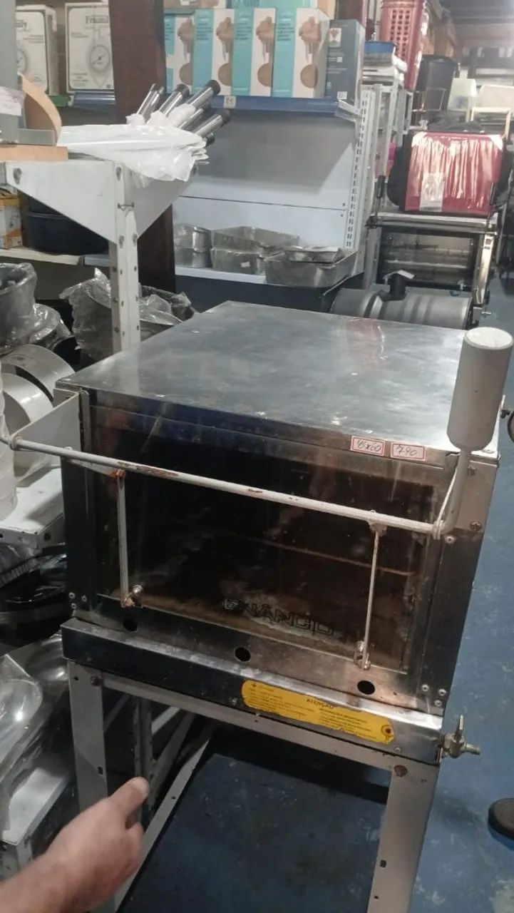 Forno a gás Venâncio 